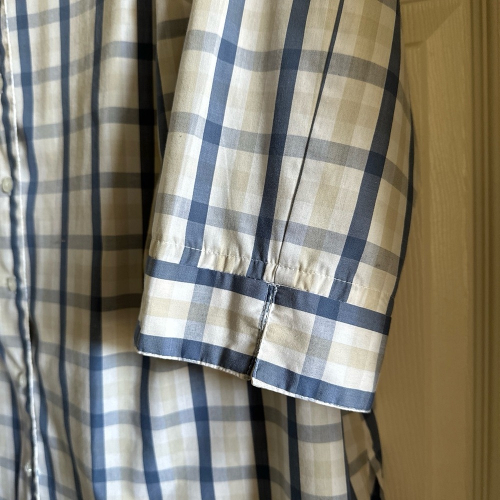 Alia woman’s button down 22W - Picture 3 of 3